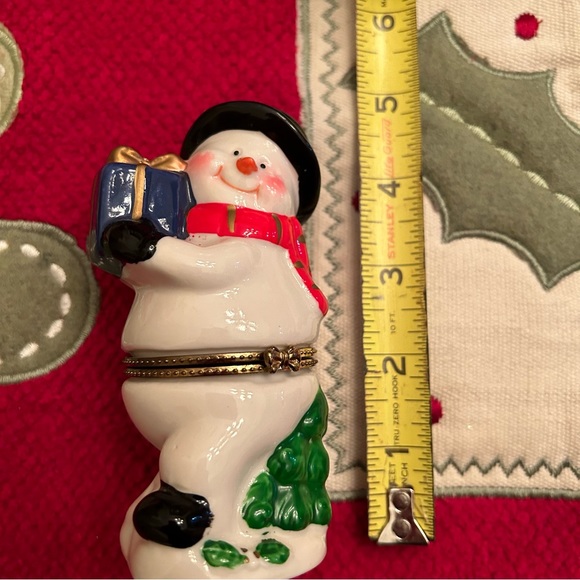 Christmas Porcelain Trinket Boxes - Picture 14 of 15